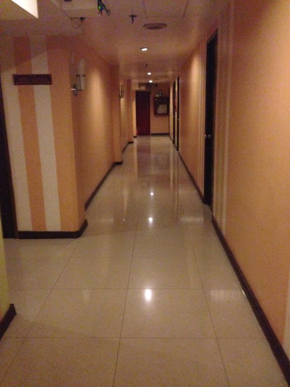 Hotel Conchita Кагаян-де-Оро Екстер'єр фото